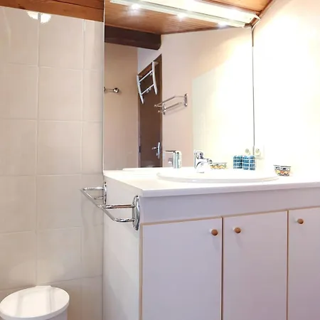 Apartment De 2 Avec Jacuzzi Et Wifi A