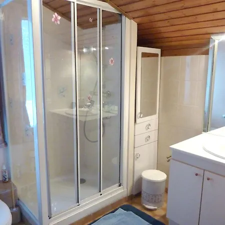De 2 Avec Jacuzzi Et Wifi A *